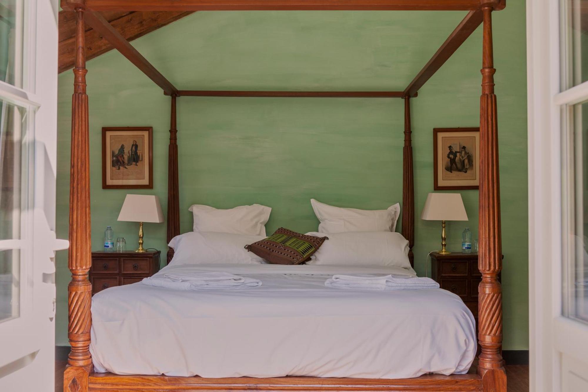 Chez Jules Et Leonie Bed & Breakfast Valmondois Екстериор снимка